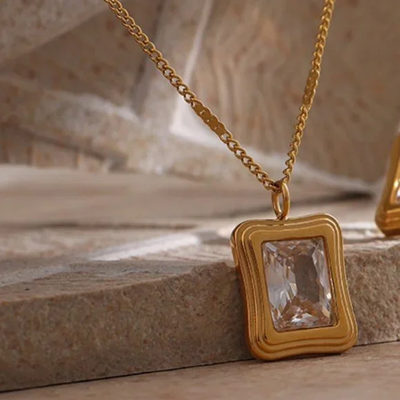 ^NEW 18K Gold Plated Emerald Cut Diamond Square Pendant Necklace - Picture 2 of 5